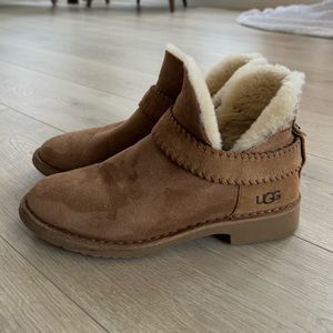 Ugg McKay bootie